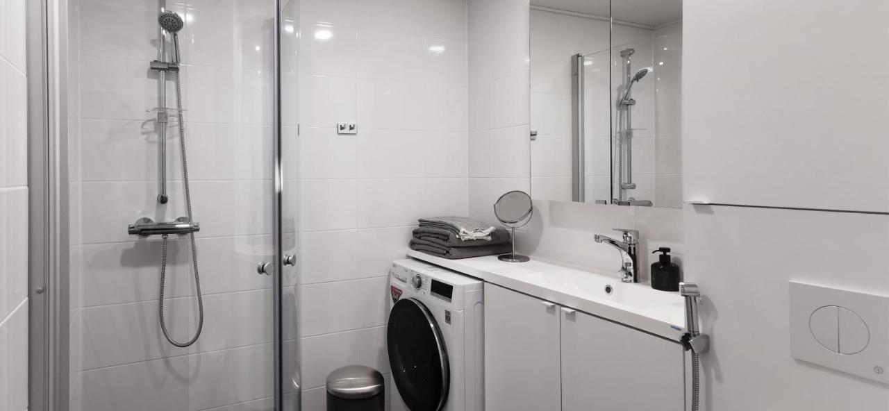 New And Cozy Apartment In The Centrum Of オウル エクステリア 写真